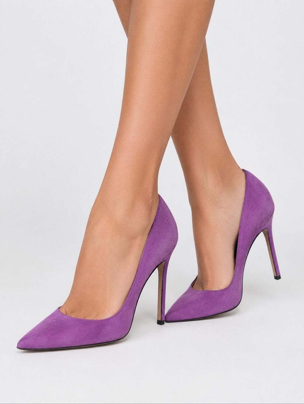 Manolo Blahnik Purple Point Toe Suede Pumps Heels Size 37